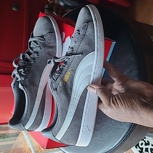 Puma Vikky Athletic Shoes